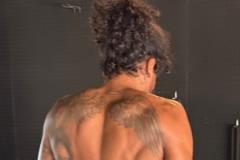 杰倫-格林度假視頻曝光 背部肌肉與紋身盡顯魅力