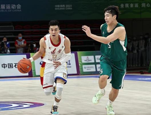 楊鳴放心了！韓德君接班人全運會閃耀，場均17+10助力遼籃雙核齊發(fā)