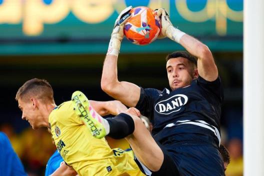 記者：加西亞引援進展迅速，曼聯(lián)、槍手與維拉均有意，巴薩已達成個人條款