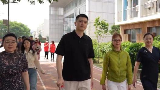 楊鳴布局顯功力，郭艾倫奮力沖刺，韓德君張峻豪亮相端午晚會(huì)