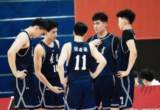 遼寧男籃兩大內線新星場均17+10和12+8，楊鳴應重點培養(yǎng)