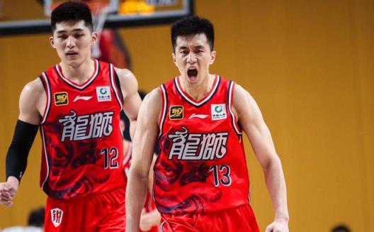 廣東隊(duì)隊(duì)長(zhǎng)續(xù)約順利，三年合同起步，有望接班郭艾倫