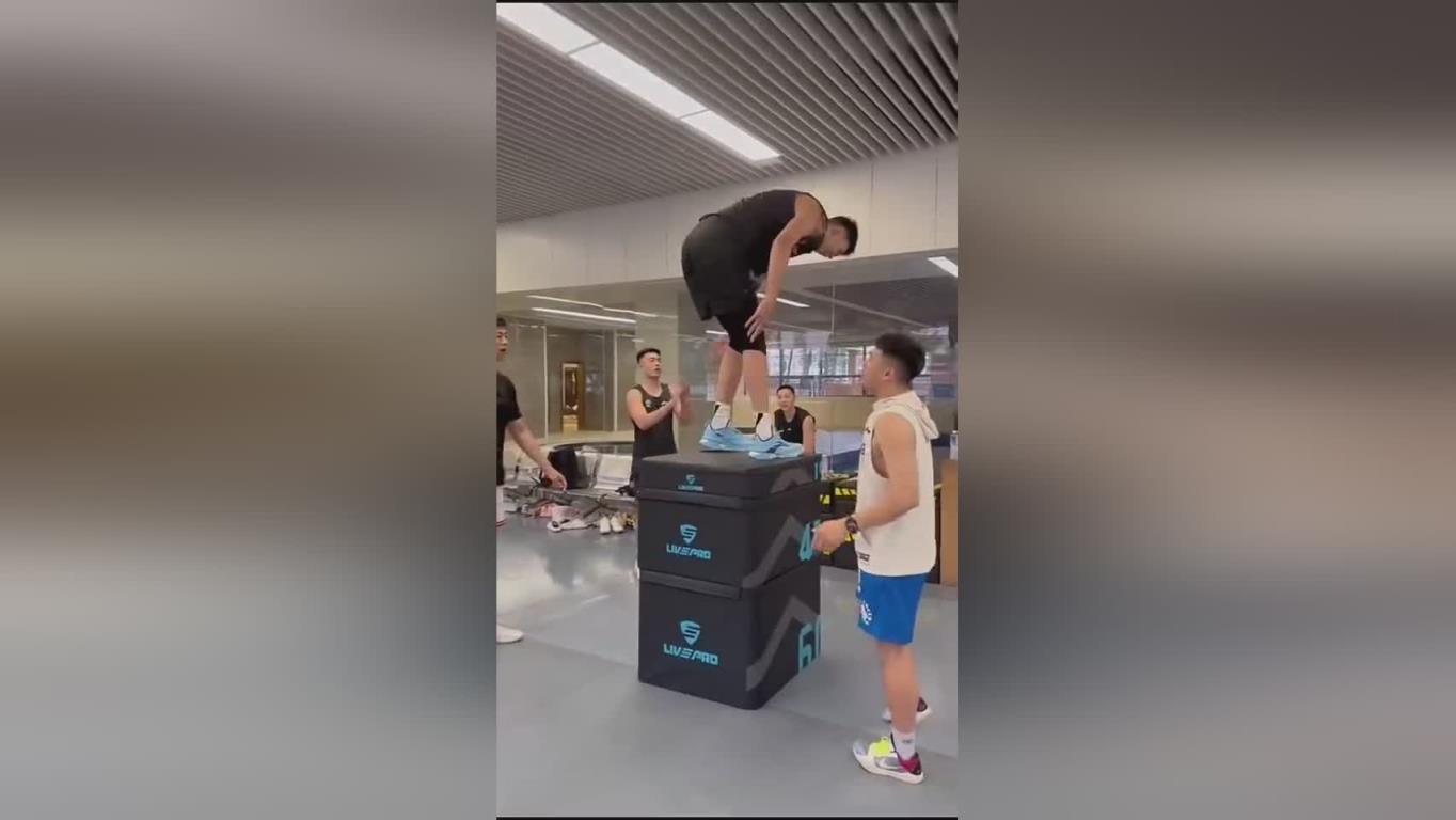 杜鋒發(fā)布跳箱訓(xùn)練視頻 全力備戰(zhàn)全運會