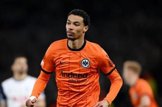 切爾西瞄準(zhǔn)22歲法國(guó)神鋒 歐洲豪門(mén)開(kāi)出1億歐天價(jià)引爭(zhēng)議