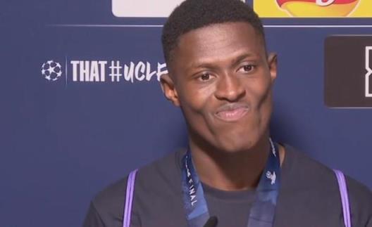 努諾-門德斯：教練是球隊的核心，穿上PSG球衣感到自豪