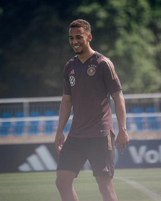 德國隊官方：比塞克傷退，科雷爾補招入隊