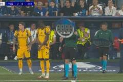 帕瓦爾、迪馬爾科下場，比塞克、扎萊夫斯基登場