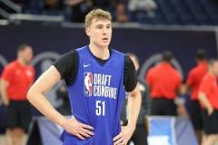 哪些球員激勵了你？弗拉格：塔圖姆和大橋，他們都很全面