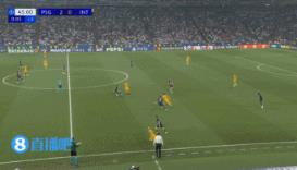 杜埃禁區(qū)外遠(yuǎn)射偏出底線，門前危險(xiǎn)頻頻