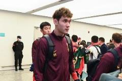 記者：拜合拉木術(shù)后恢復(fù)期，安永佳未完全康復(fù)