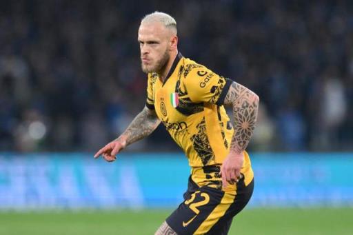 歐冠決賽表現(xiàn)低迷！國米核心兩次失誤：越位失敗+漏人，被對手打穿