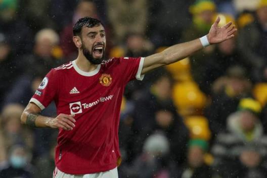 天空體育：曼聯(lián)暫未報(bào)價(jià)B費(fèi)，阿莫林希望留住他