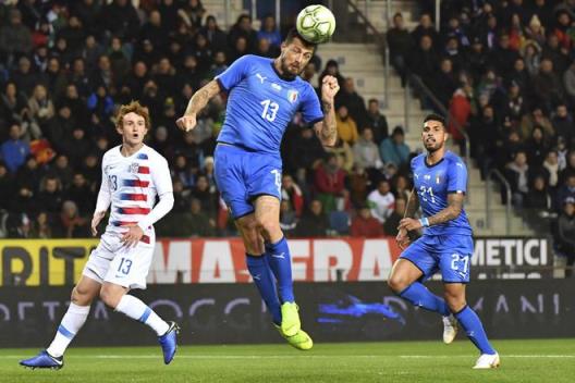 阿切爾比因歧視指控曾被排除歐洲杯，斯帕萊蒂質(zhì)疑其年齡問(wèn)題