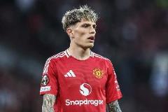 切爾西瞄準右腳左邊鋒，目標包括加納喬、尼科和吉滕斯