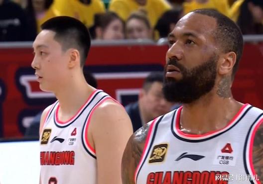 廣東隊(duì)迎NBA級(jí)3D鋒線，男籃國(guó)家隊(duì)首發(fā)三號(hào)位新星登場(chǎng)