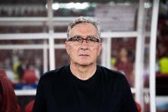 媒體人：伊萬(wàn)半場(chǎng)換劉誠(chéng)宇而非韋世豪，只為迎合輿論和球迷