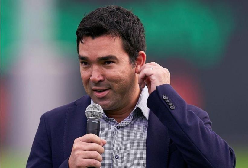 德科：哲凱賴什表現(xiàn)搶眼，但未引進中鋒，因為我們有萊萬