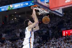 霍姆格倫：雙塔陣容表現(xiàn)良好，防住特納需掌握其習(xí)慣