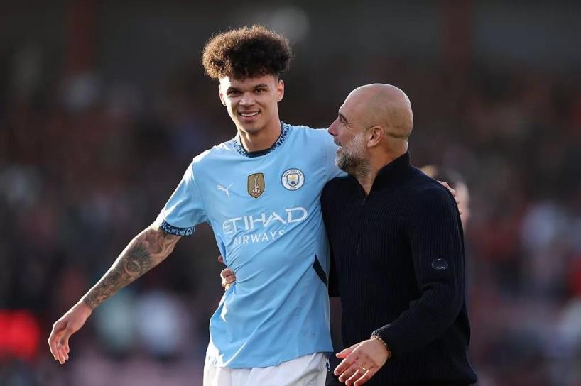 曼城在領(lǐng)英招募青訓(xùn)教練團(tuán)隊(duì)推進(jìn)青訓(xùn)改革