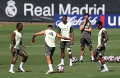 塞爾：阿隆索明確表態(tài)，不跑動(dòng)不努力的球員將失去機(jī)會！