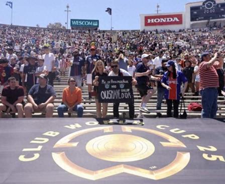 衛(wèi)報：高溫難尋水源，世俱杯引發(fā)球迷不滿