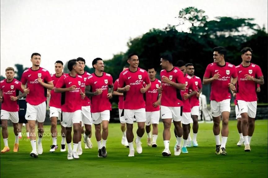 印尼集訓聚焦定位球訓練，克魯伊維特仍為人員減員發(fā)愁