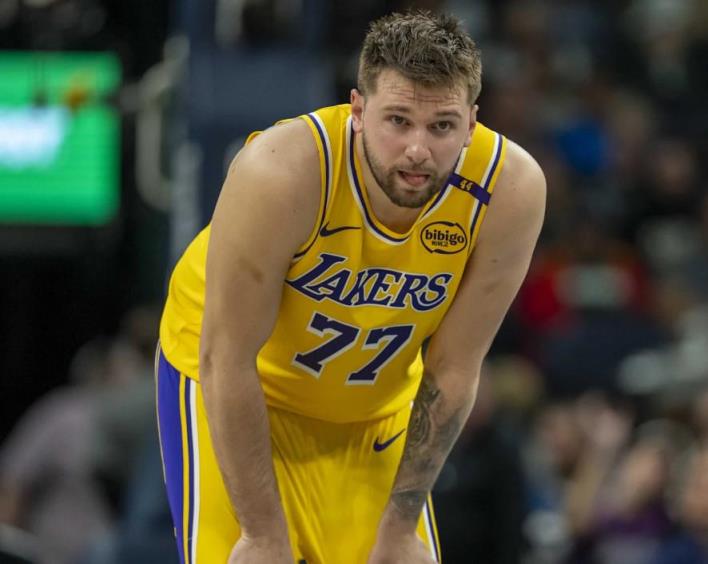 東契奇透露詹姆斯賽前10小時(shí)已到場(chǎng)，自己到場(chǎng)時(shí)他已完成訓(xùn)練