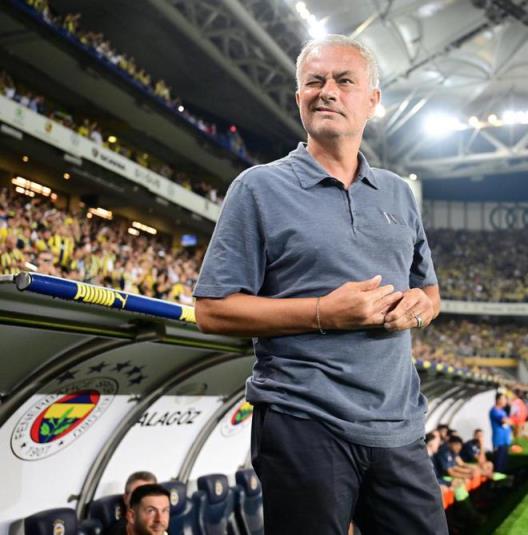 穆里尼奧親自求賢，亞天王或?qū)⒓用速M內(nèi)巴切？