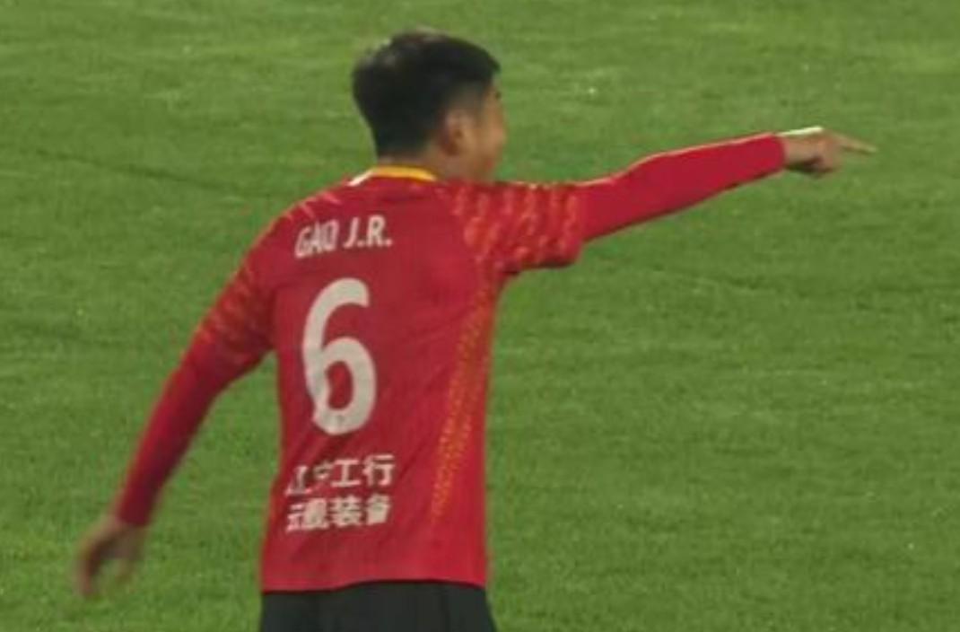 高嘉潤(rùn)遼寧鐵人球員職業(yè)生涯俱樂(lè)部賽事已出戰(zhàn)100場(chǎng)