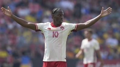 米媒：喬納森-戴維向尤文示好，小維阿和姆班古拉接近離隊(duì)