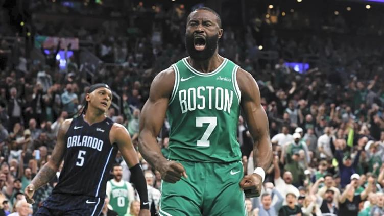 凱爾特人正式提交杰倫布朗交易報價 綠軍原本不欲交易但報價迫使談判啟動