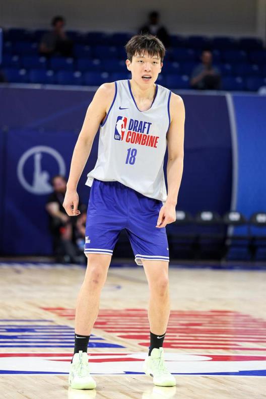 楊毅：籃網(wǎng)缺中鋒，若能給楊瀚森保證將優(yōu)先考慮