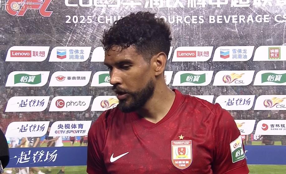 奧莫伊胡安弗承認(rèn)外界批評，坦言團(tuán)隊特別喜愛吳亞軻