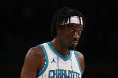 五號(hào)位新援扎堆 黃蜂送理查茲、馬威 馬盧阿奇也入選