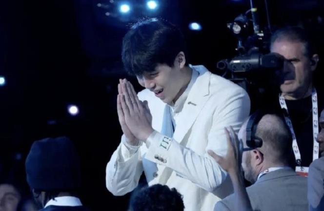 媒體人：國(guó)信已組建赴美保障團(tuán)隊(duì)，無(wú)需擔(dān)憂開(kāi)拓者隊(duì)醫(yī)水平