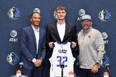 華盛頓：弗拉格是頂級球員，難以找到合適的模板