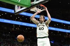 馬刺或?yàn)榭苾?nèi)特提供1410萬中產(chǎn)合同，綠軍可能難以匹配