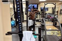 詹姆斯八點(diǎn)不到完成訓(xùn)練 曬自拍與冰水恢復(fù)視頻