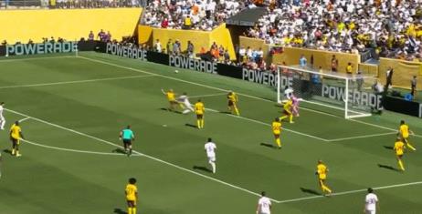 邊后衛(wèi)連線！阿諾德助攻加西亞破門，皇馬2-0勝多特