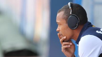 那不勒斯球探：尋求盧卡庫(kù)替補(bǔ)，希望洛博特卡留隊(duì)