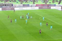 虐菜！巴薩簡單撞墻配合，17歲小將托尼-費爾南德斯破門