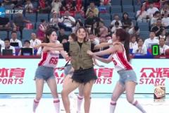 哇，好會跳??！姚基金中場啦啦隊表演，吳艷妮驚艷亮相！