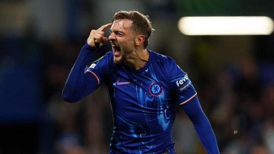 TA：霍爾今天抵達(dá)默西賽德郡，接受埃弗頓體檢