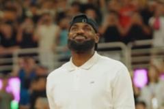 詹姆斯現(xiàn)身交大寄語年輕一代：失敗是成長的階梯