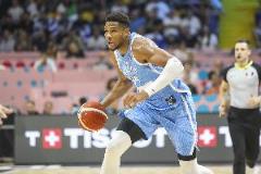 斯潘：東契奇一場罰20或25個(gè) 字母哥卻要苦苦哀求才能獲得罰球