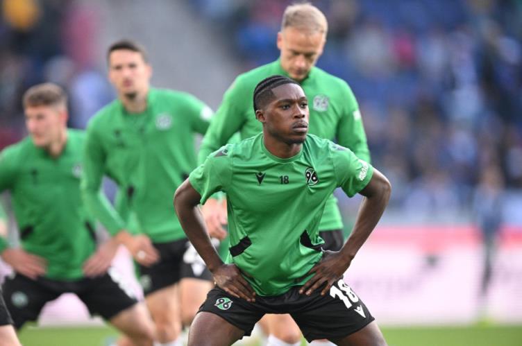 德乙：沙爾克04 vs 漢諾威96 比分預(yù)測 主隊發(fā)力有望終結(jié)客隊不敗勢頭