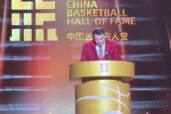 劉玉棟調(diào)侃鞏曉彬：酒量也不太行，送上祝福