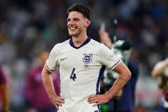 賴斯本月為阿森納和英格蘭出戰(zhàn)6場，狀態(tài)火熱貢獻2球3助攻