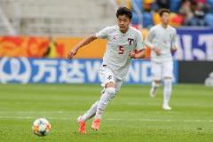 羅馬諾：那不勒斯將菅原由勢(shì)列入引援名單，球員德轉(zhuǎn)身價(jià)1200萬(wàn)歐元