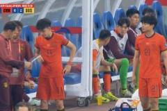 兩場對決三人首秀！韓鵬飛迎戰(zhàn)沙特，塞鳥與王鈺棟今日首亮相約